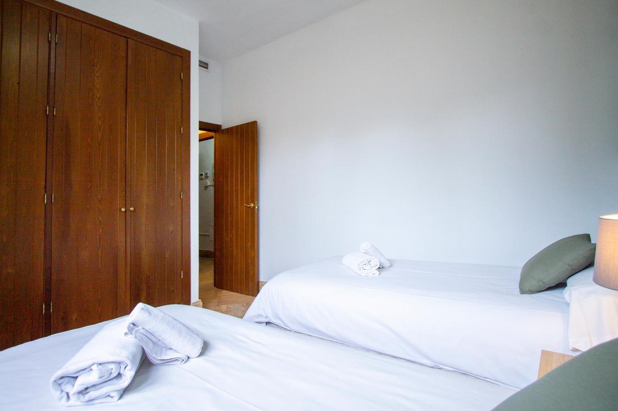 Apartamentos Villablino Arturo Soria Madrid Eksteriør billede