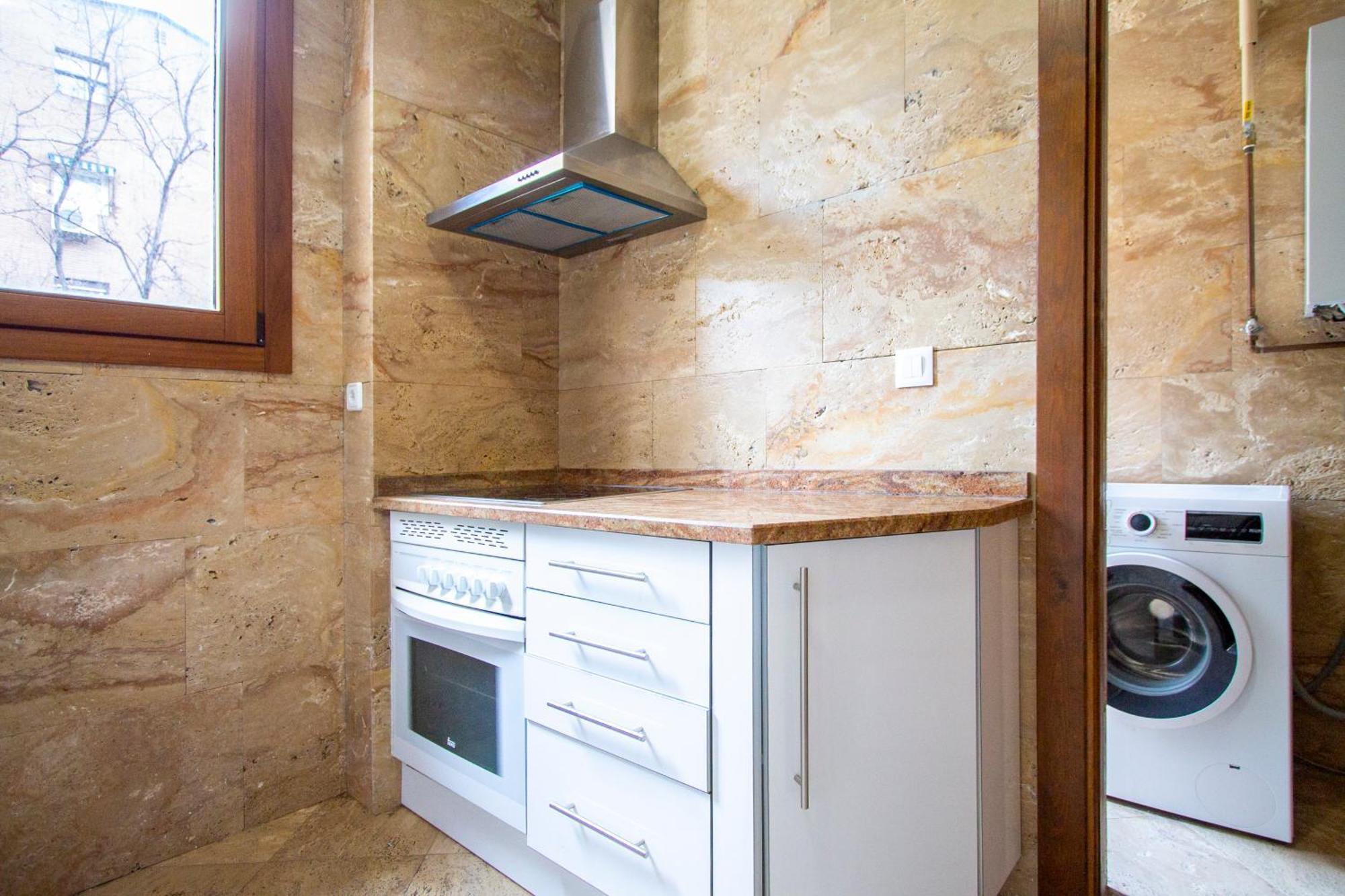 Apartamentos Villablino Arturo Soria Madrid Eksteriør billede