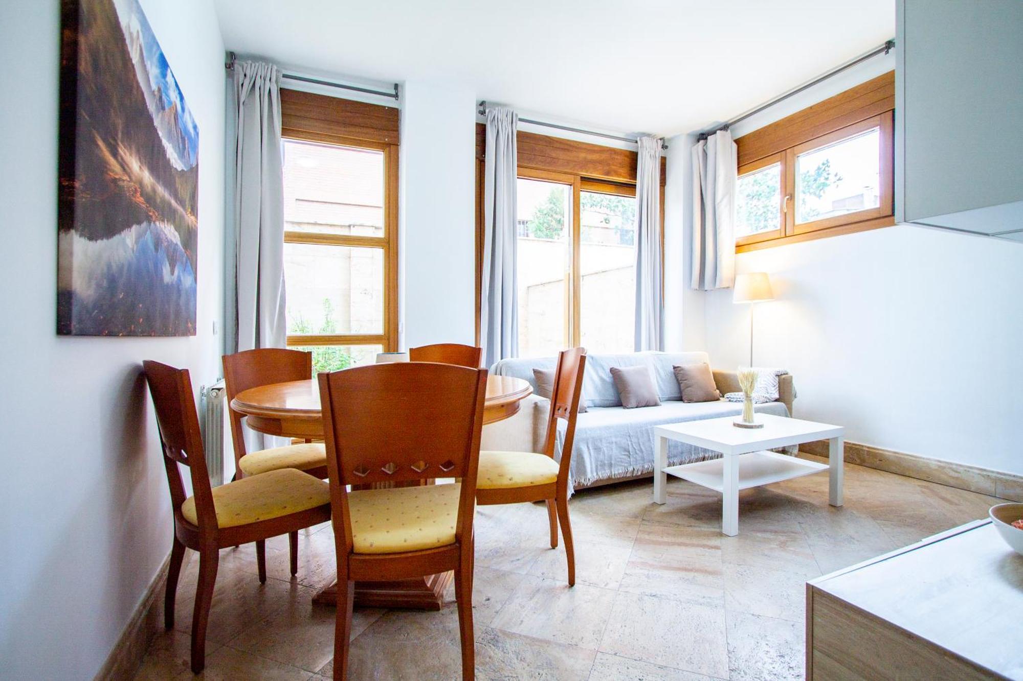 Apartamentos Villablino Arturo Soria Madrid Eksteriør billede