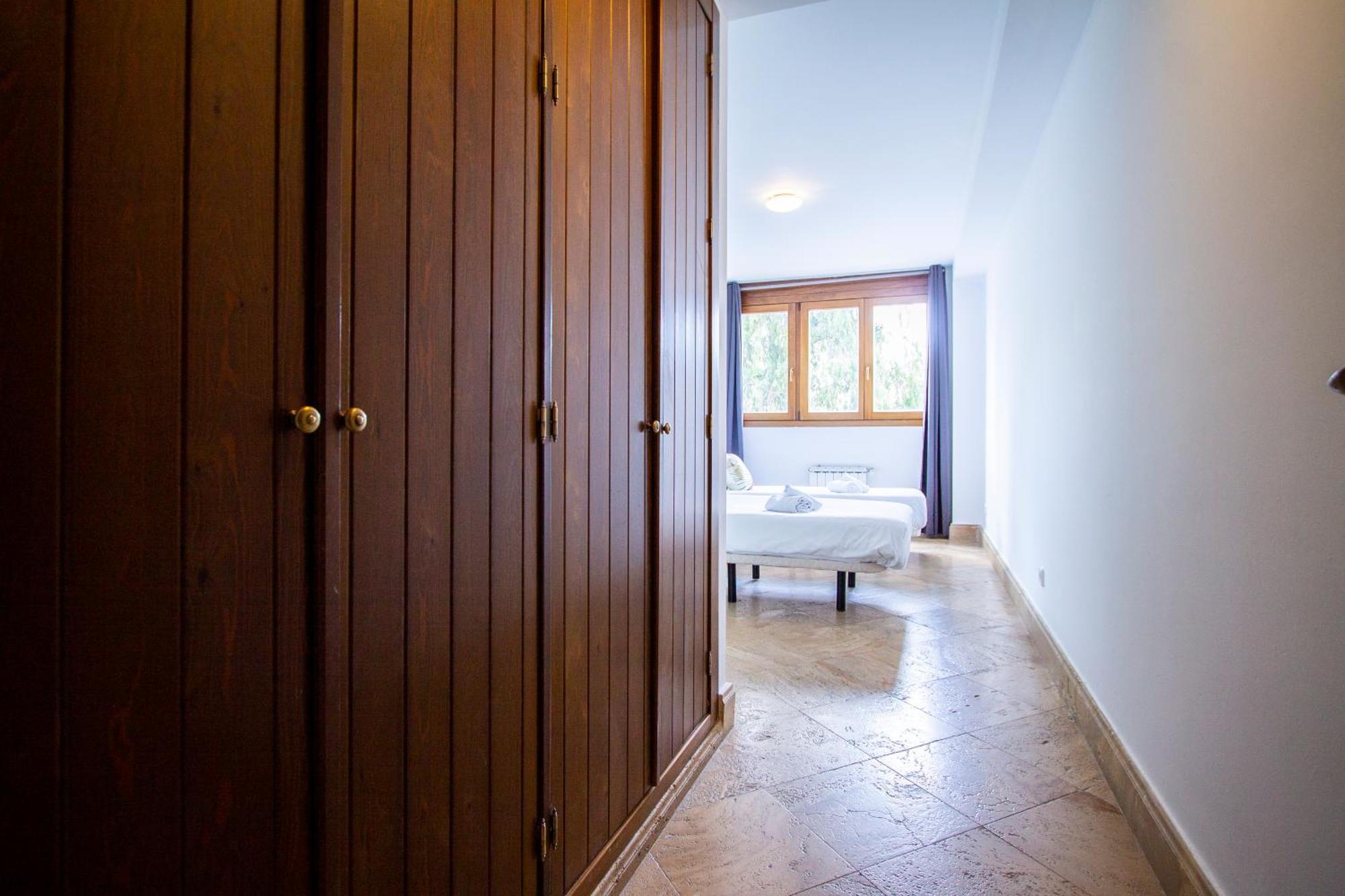 Apartamentos Villablino Arturo Soria Madrid Eksteriør billede
