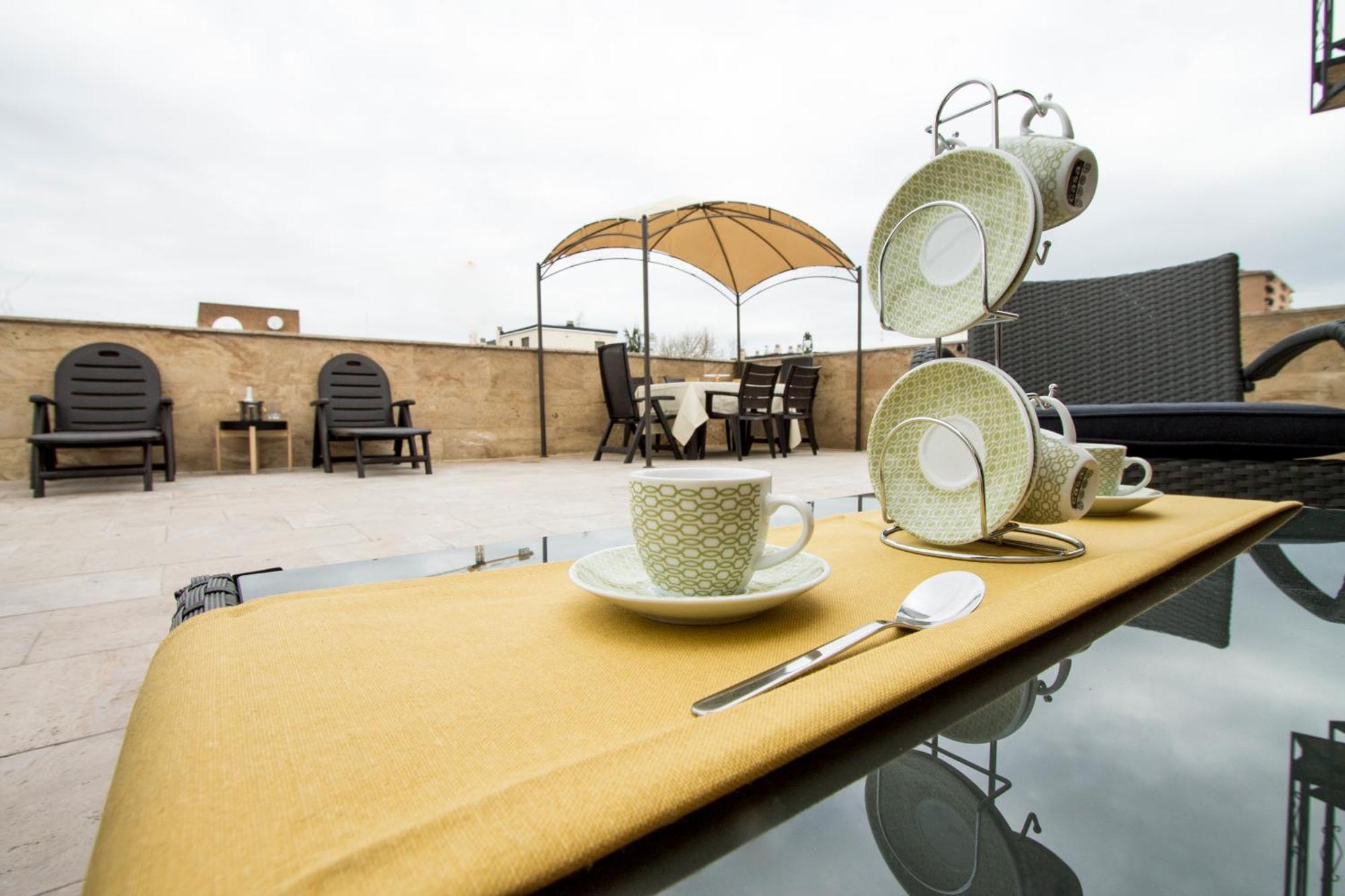 Apartamentos Villablino Arturo Soria Madrid Eksteriør billede