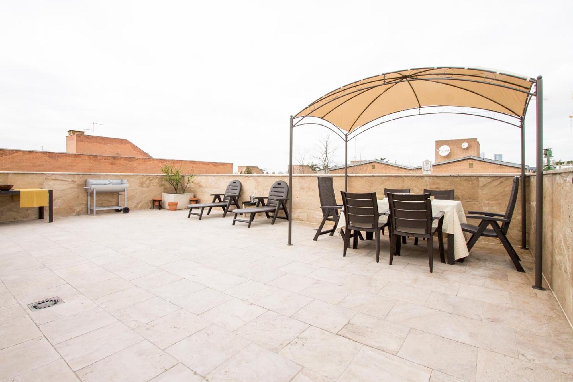 Apartamentos Villablino Arturo Soria Madrid Eksteriør billede