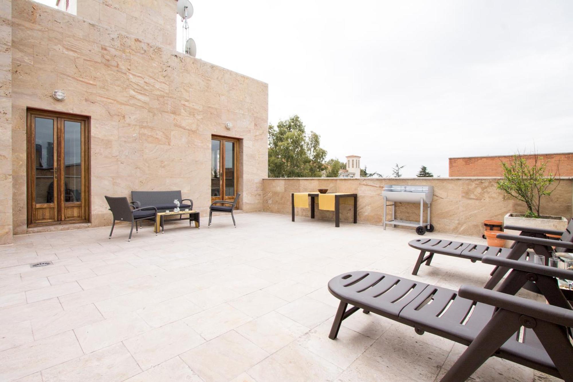 Apartamentos Villablino Arturo Soria Madrid Eksteriør billede