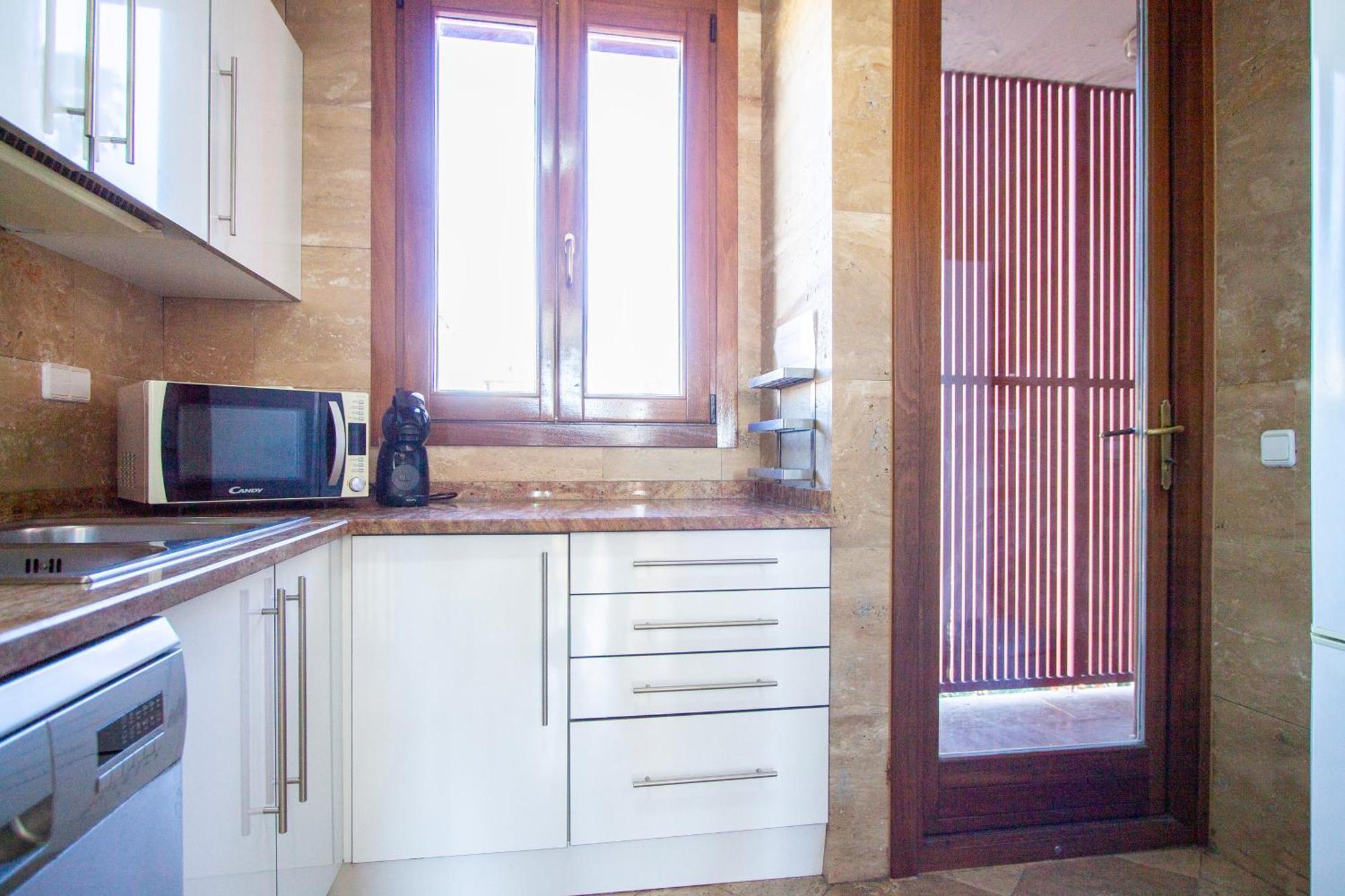 Apartamentos Villablino Arturo Soria Madrid Eksteriør billede
