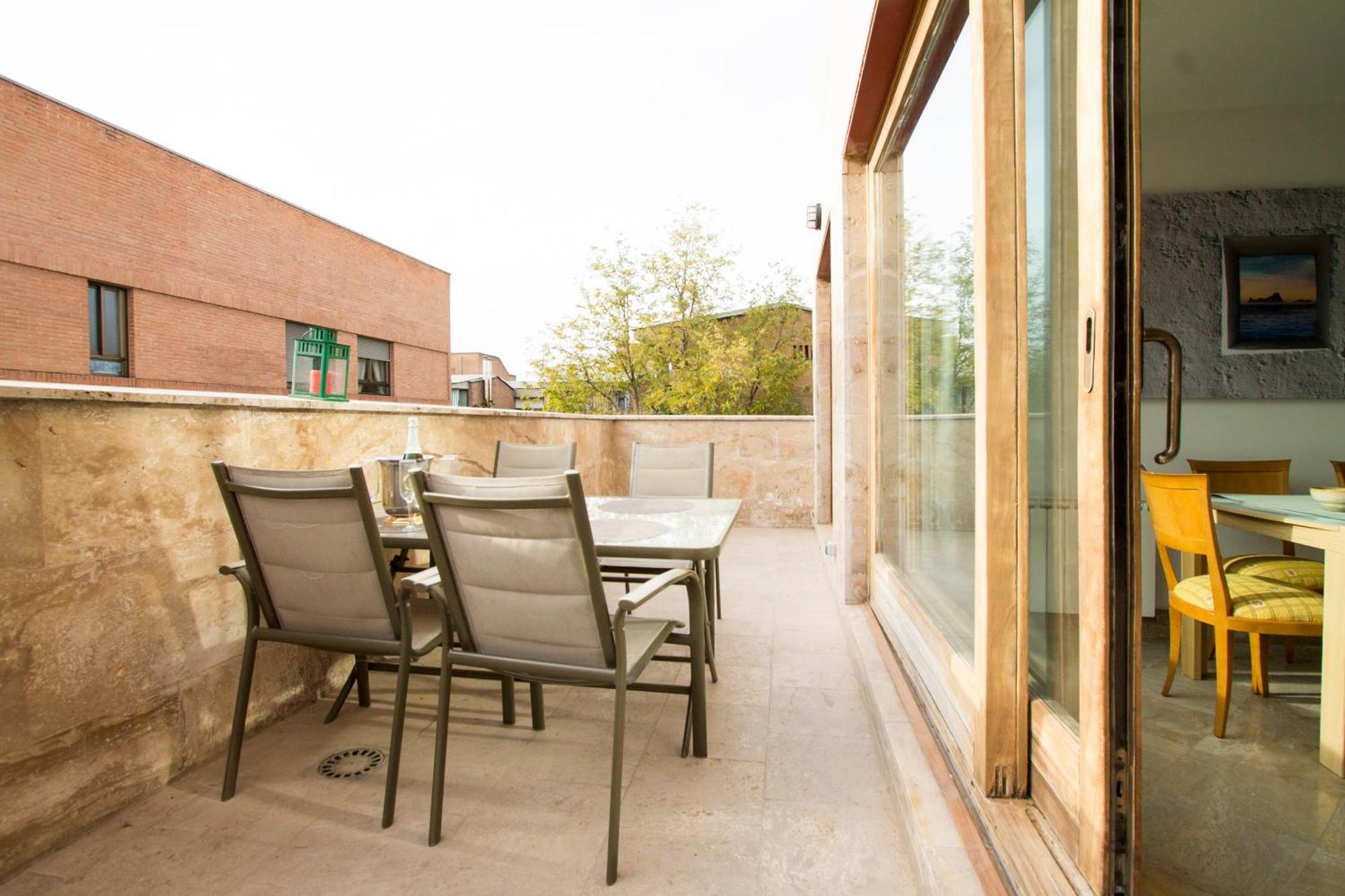 Apartamentos Villablino Arturo Soria Madrid Eksteriør billede